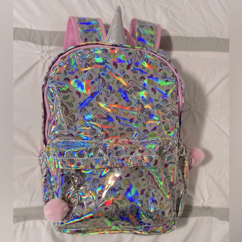 Ombu Girls Unicorn Backpack. Fun and whimsical iridescent fabric.